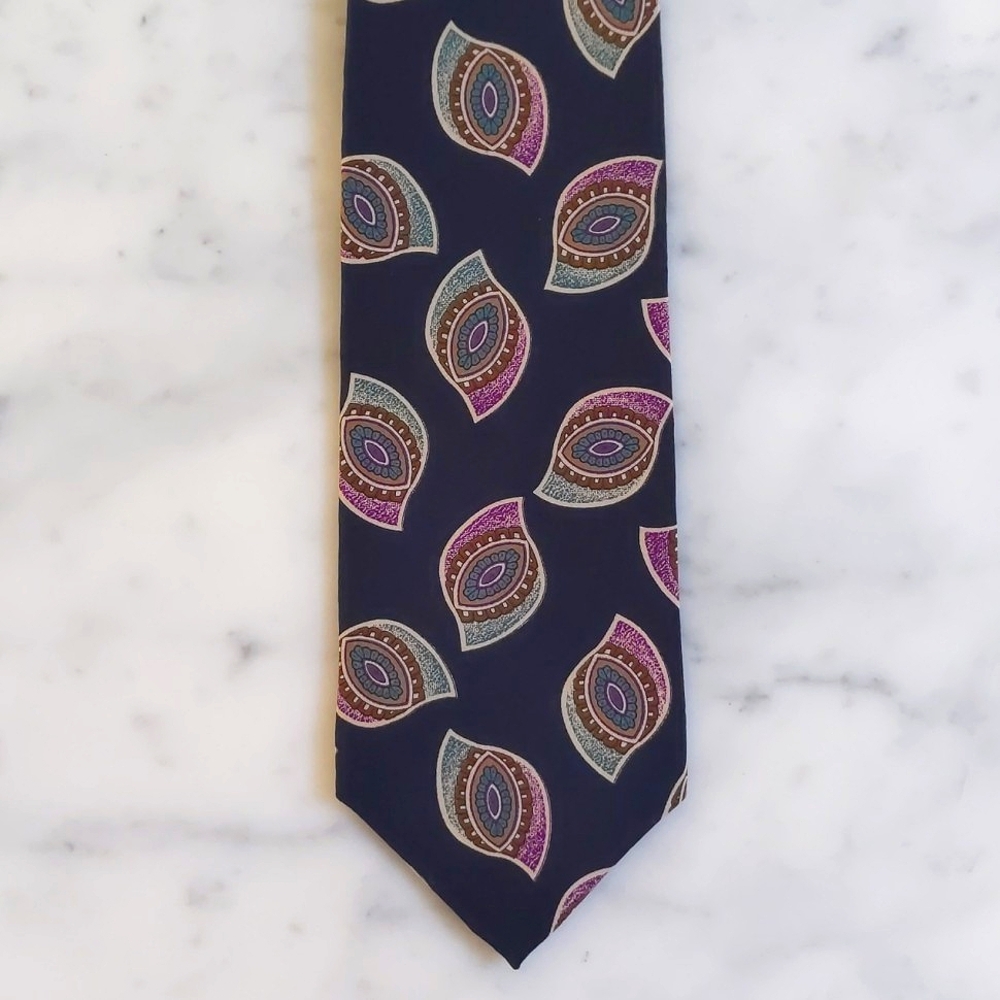 NWOT. Clubfellow 100% Italian Silk Tie with Multicolor Design Patterns.